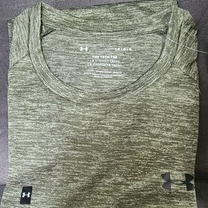 Under Armour Men's Tech crewneck shirt large